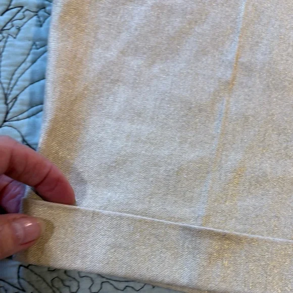 Alice + Olivia Metallic Gold Linen-Blend Cuffed Chino Shorts Sz 6🧡 - Picture 5 of 11